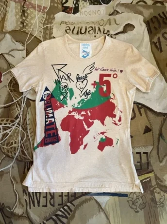 Pre-Loved Vintage  Unisex +5 degrees War/Peace T-Shirt 